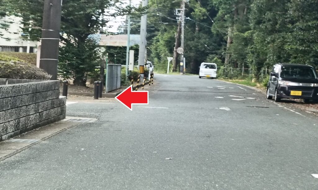 一宮社公園（中部2号公園）を左折します。